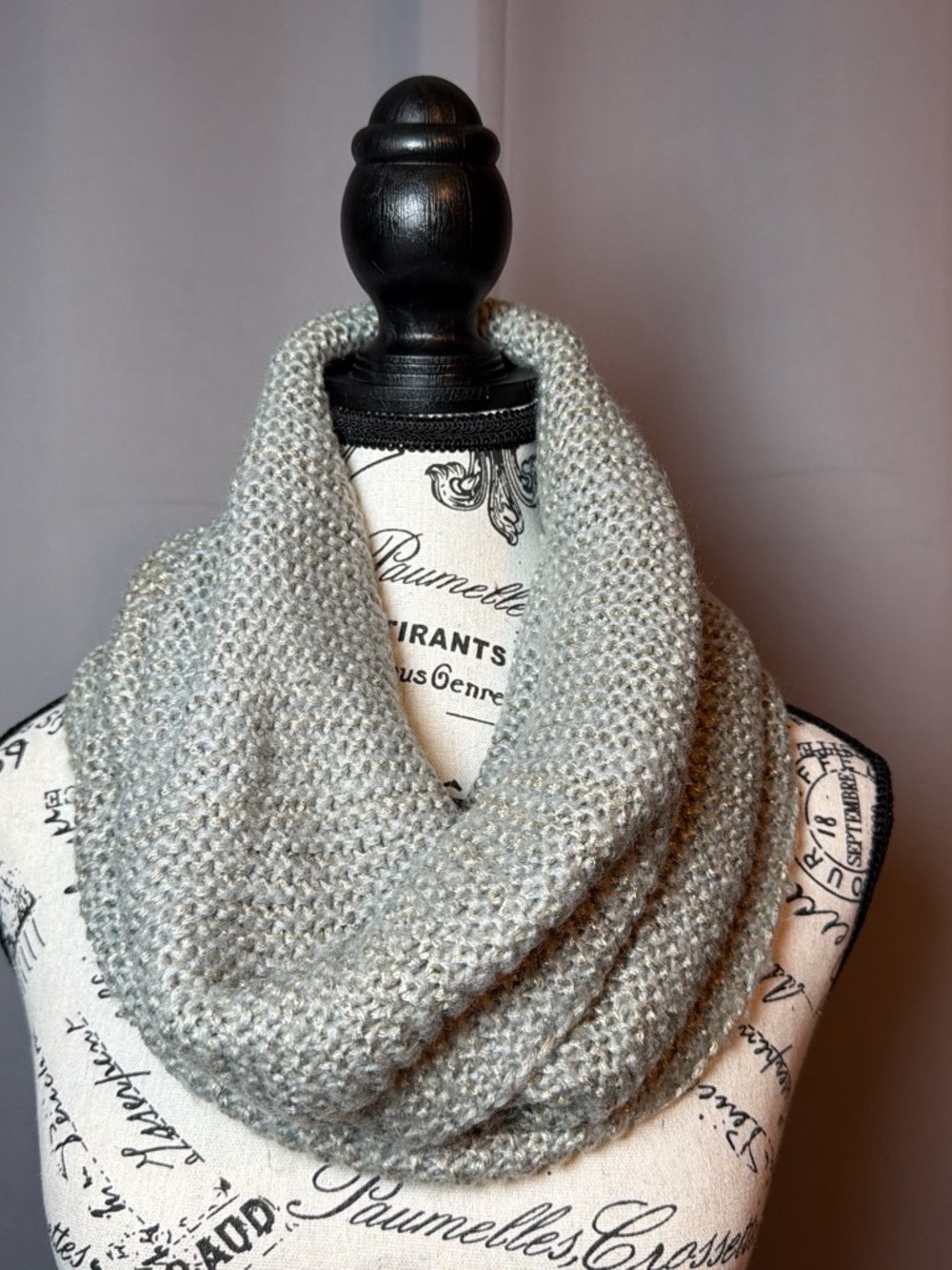 H&M Light Gray Knit Infinity Scarf
